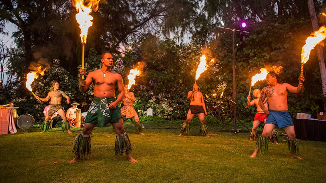 hawaiian fire dancers