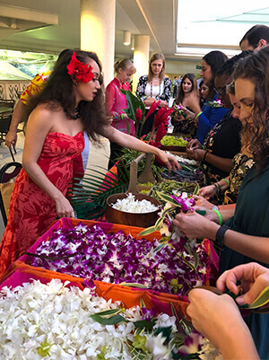 lei making workshop at event