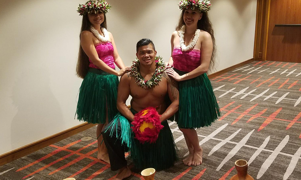hawaiian dancing
